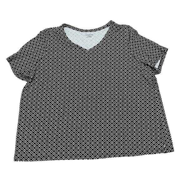 Catherines Women's 2X Black and White All Over Geometric Print Short Sleeve Top - Picture 1 of 5